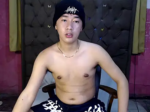 Snapshot of mr_chandy chatting on 02.17.26 mr chandy online show from 02.17.26