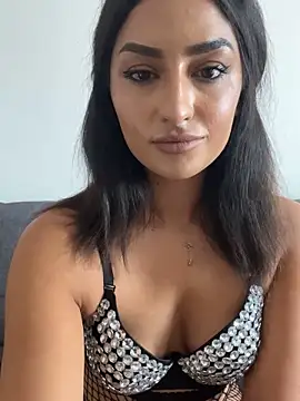 Mia spicyy online show from 11.05.25