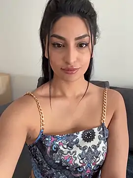 Mia spicyy online show from 04.29.26