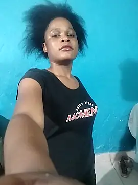 BlondieBitch online show from 12.17.25