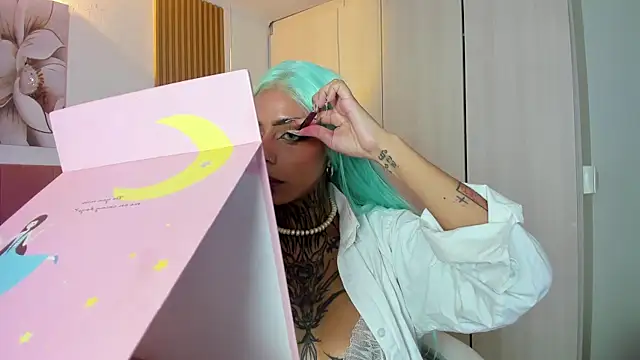 KoraRousee online show from 10.03.25