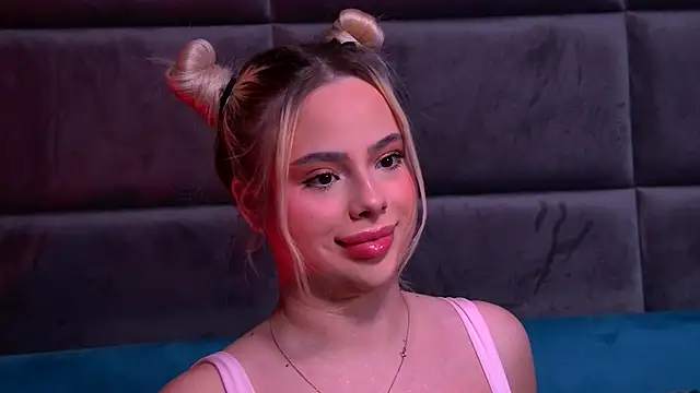 YssabelFox online show from 12.04.25