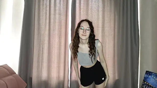 BritniMaddocks online show from 09.29.25