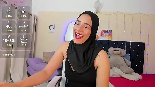 Snapshot of ShanaJamil chatting on 05.01.26 ShanaJamil online show from 05.01.26
