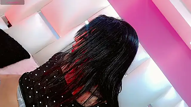 JessiscaWalker online show from 10.24.25