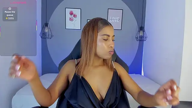 selena monroy online show from 10.29.25