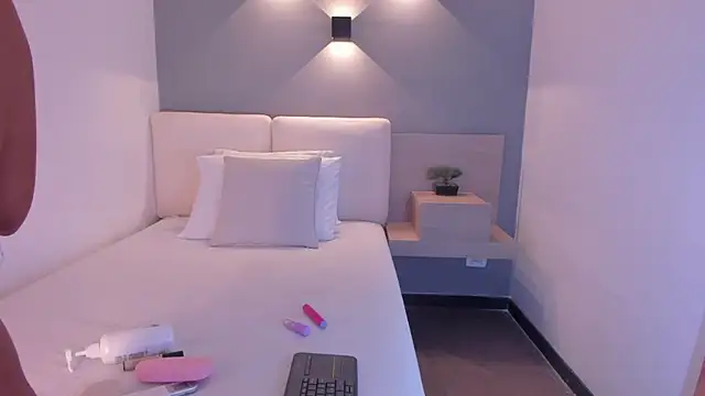 selena monroy online show from 11.07.25