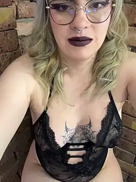 Snapshot of AlissaSpellman chatting on 09.21.25 AlissaSpellman online show from 09.21.25