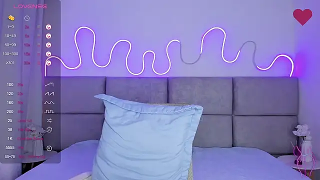 Anntonellaa online show from 10.25.25