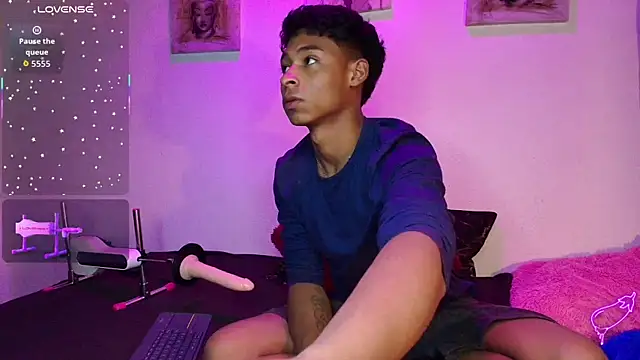 CoffeNaughty nom online show from 10.04.25