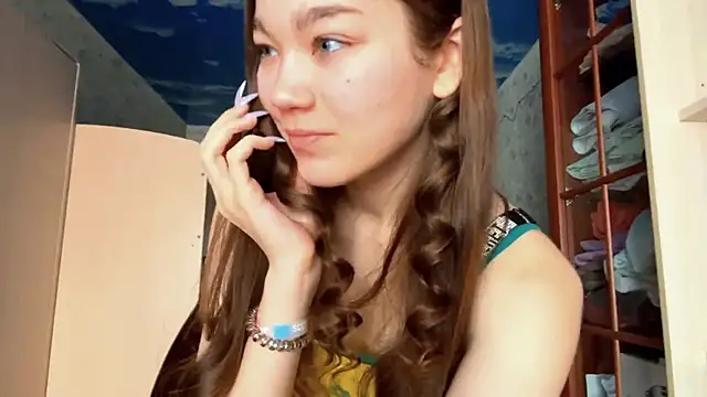 Cuteviola online show from 04.17.26