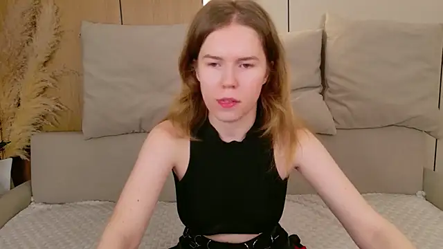 Snapshot of Alida_Brice chatting on 07.21.26 Alida Brice online show from 07.21.26