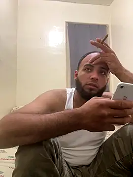 LeoPR00 online show from 09.18.25