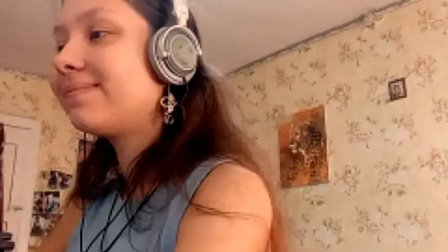 QutieDaSweet online show from 09.16.25