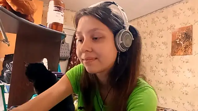 QutieDaSweet online show from 09.23.25