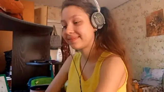 QutieDaSweet online show from 09.26.25