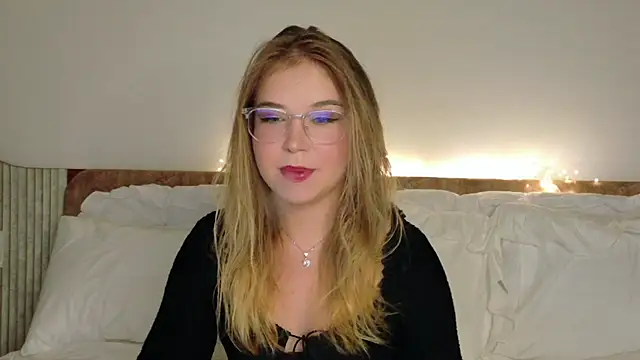 Lilith Bonheur online show from 02.01.26