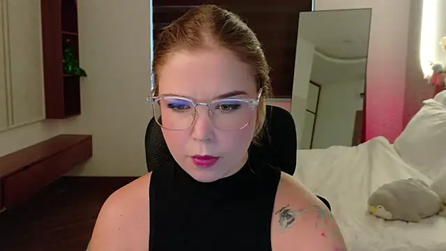 Lilith Bonheur online show from 03.31.26