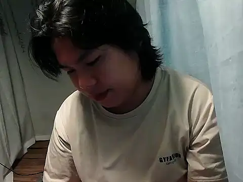 Huntrix2025 online show from 11.20.25