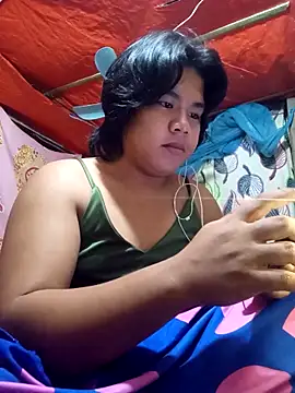 Huntrix2025 online show from 11.23.25