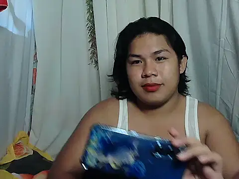 Huntrix2025 online show from 03.04.26