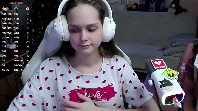 Snapshot of SharybbFace chatting on 01.15.26 SharybbFace online show from 01.15.26