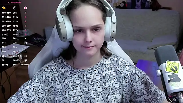 Snapshot of SharybbFace chatting on 02.02.26 SharybbFace online show from 02.02.26