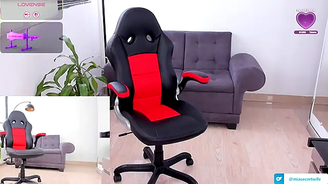 Snapshot of MIA_HERNANDEZ_HOT chatting on 11.28.25 MIA HERNANDEZ HOT online show from 11.28.25