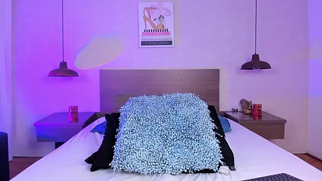 cloehill  online show from 10.27.25