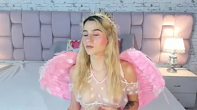 ChloeLaurentt online show from 10.24.25