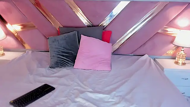 ChloeLaurentt online show from 11.23.25