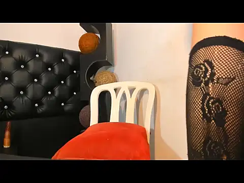 valeriapinkxx online show from 04.15.26