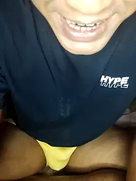 Snapshot of Zarul98 chatting on 10.25.25 Zarul98 online show from 10.25.25