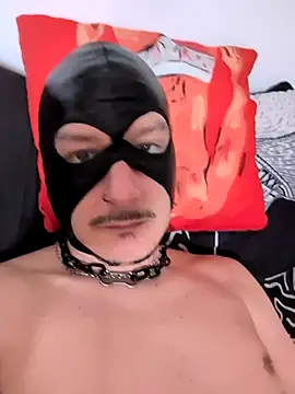 Snapshot of cruiserpup chatting on 10.24.25 cruiserpup online show from 10.24.25