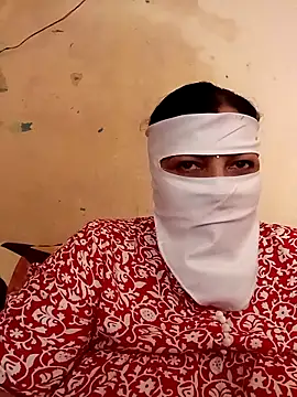 Love-890 online show from 10.19.25