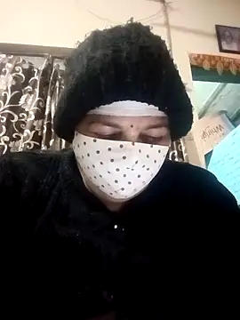 Love-890 online show from 12.17.25