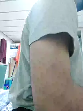 Snapshot of Alecumload chatting on 09.18.25 Alecumload online show from 09.18.25