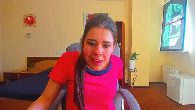 Joannia online show from 09.28.25