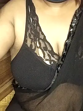 Snapshot of Chubby_bhabhi_ chatting on 10.15.25 Chubby bhabhi online show from 10.15.25