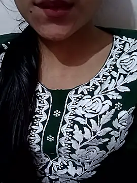 Snapshot of Miss_linaa chatting on 11.12.25 Miss linaa online show from 11.12.25