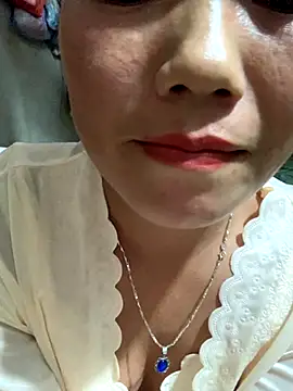 Snapshot of _losrt_cherry_ chatting on 10.21.25 losrt cherry online show from 10.21.25