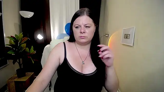 Snapshot of BritneyRaine chatting on 10.08.25 BritneyRaine online show from 10.08.25