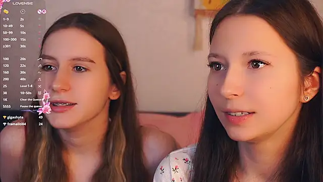 GabrielleLynchard online show from 11.14.25