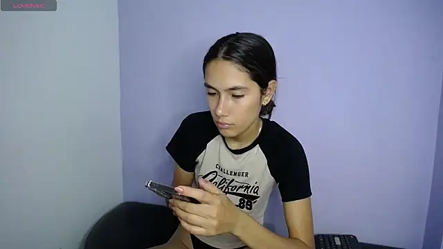 Amber Miiller2 online show from 04.06.26