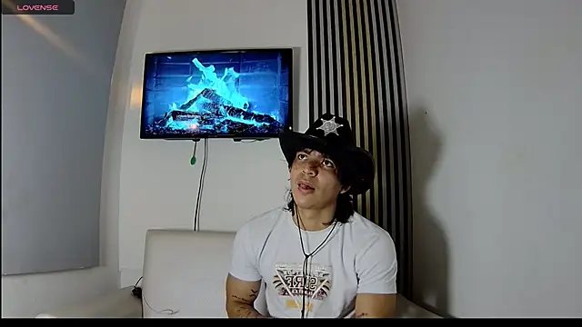 toji luxxer online show from 11.11.25