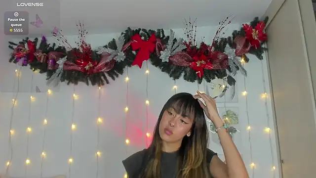 Susy spark online show from 12.19.25