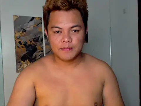 Snapshot of Gayasianzowe chatting on 09.22.25 Gayasianzowe online show from 09.22.25