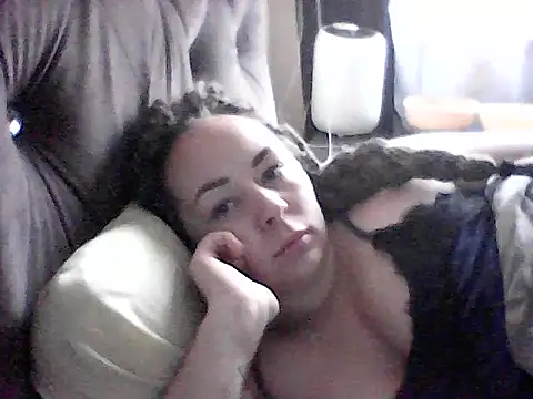 Snapshot of Janelah chatting on 11.01.25 Janelah online show from 11.01.25