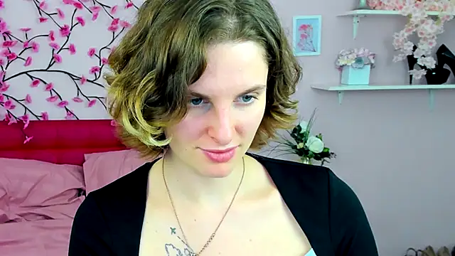Snapshot of SabrinaRayX chatting on 10.13.25 SabrinaRayX online show from 10.13.25