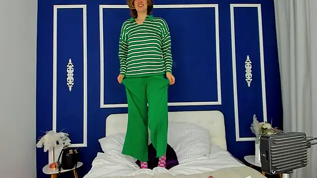 SabrinaRayX online show from 10.27.25